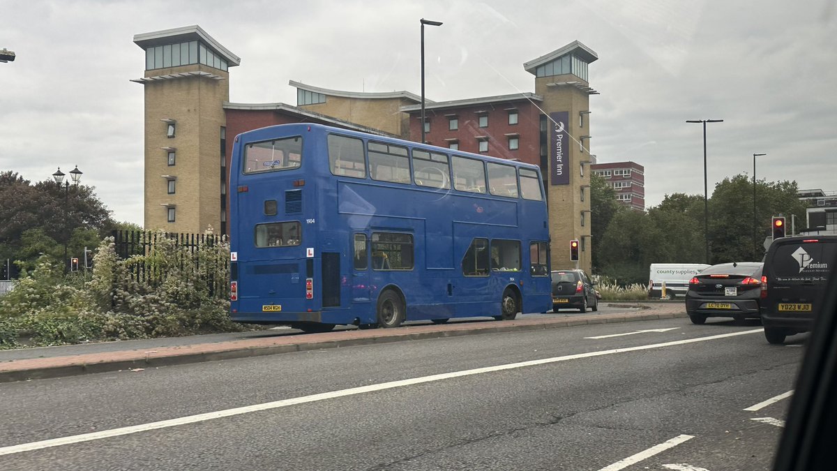 Funny how times change. I remember when I saw the first President’s in London they felt so modern and new compared to the MCW’s they where replacing now I see them I’m thinking wow don’t see them much anymore! 😂