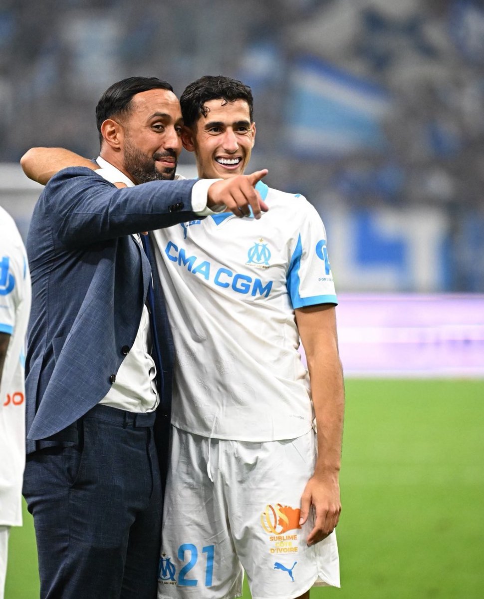 Medhi Benatia sur la victoire contre le PSG :

"C'était le plus beau jour depuis que je suis ici.

Des gens dans les rues jusqu'à 3 heures du matin, une ville devenue folle. 

Marseille est passionnée, les gens vivent pour l'OM. 

Les personnes qui travaillent avec un petit