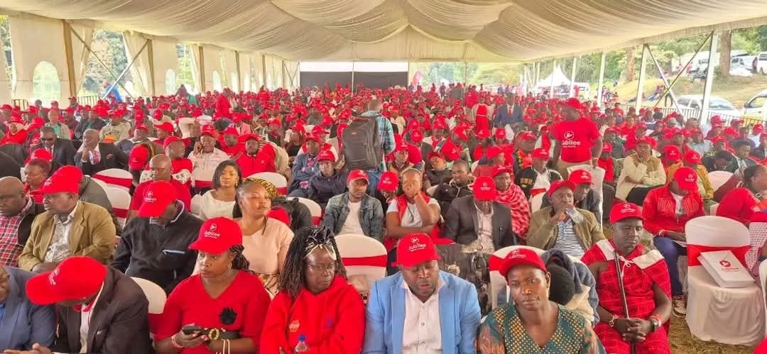Realkangethe's tweet image. Dr. Fred Matiang’i arrives at the National Delegates Convention 2025 at the Ngong Racecourse.

#MatiangiThe6Th
#JubileeNDC2025 
#JubileePartyNDC2025