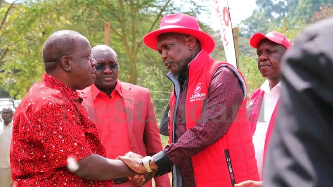Realkangethe's tweet image. Dr. Fred Matiang’i arrives at the National Delegates Convention 2025 at the Ngong Racecourse.

#MatiangiThe6Th
#JubileeNDC2025 
#JubileePartyNDC2025