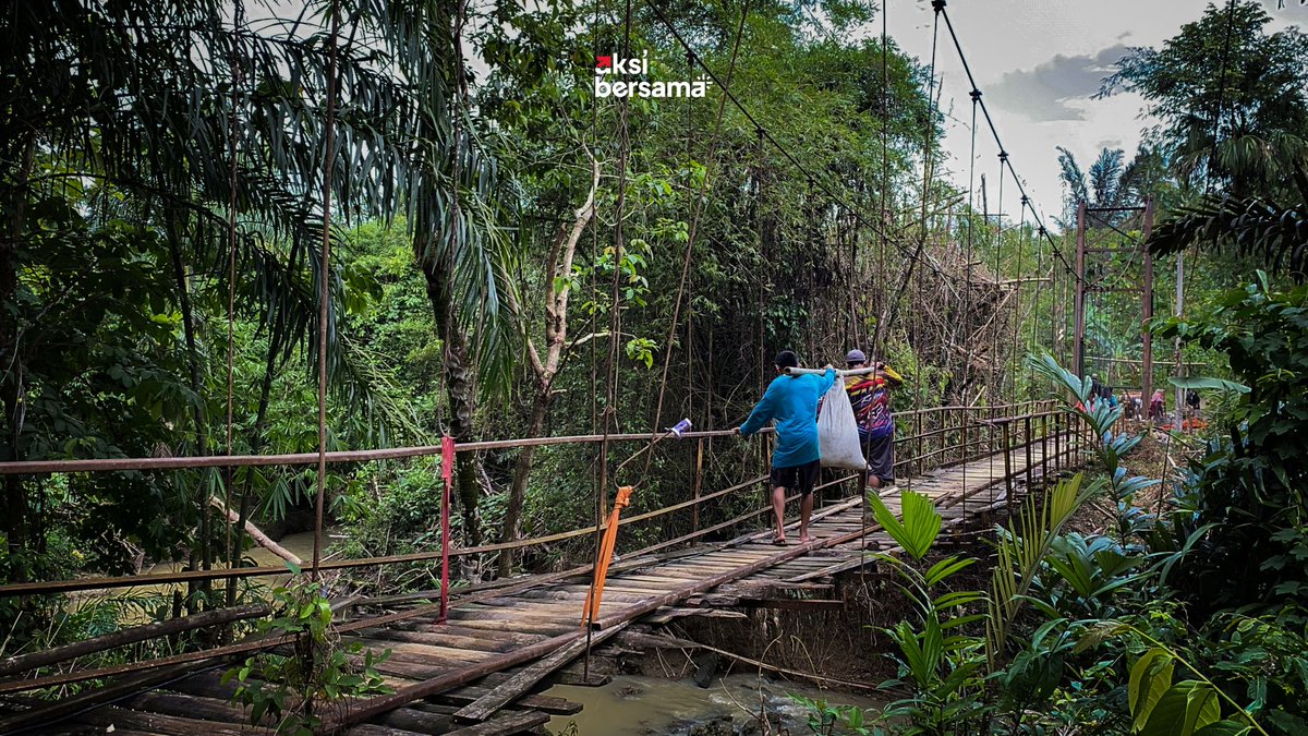 aksibersama_'s tweet image. Nyatanya, banyak masalah Indonesia itu nggak “seksi”.
Nggak bisa jadi slogan kampanye, nggak bisa jadi engagement, ngga bisa diviralin.

Padahal, kalau diselesaikan, dampaknya nyata.

Ini cerita tentang Aksi Bersama #BangunJembatan di Cikembang.