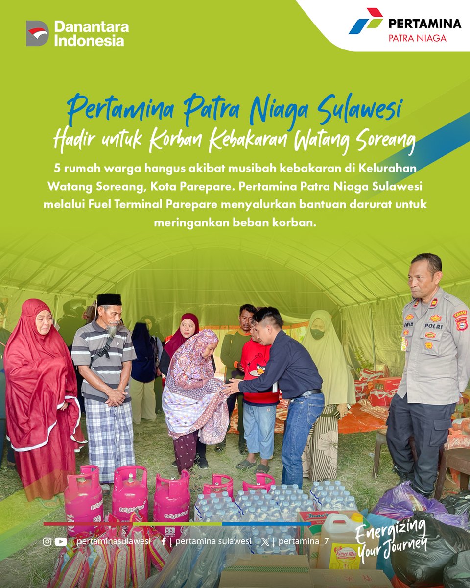 pertamina_7's tweet photo. Pertamina Hadir untuk Masyarakat

Pertamina Patra Niaga Sulawesi melalui Fuel Terminal Parepare menyalurkan bantuan tanggap darurat untuk korban kebakaran di Kelurahan Watang Soreang, Kota Parepare.
Musibah ini menghanguskan 5 rumah warga dan meninggalkan duka mendalam bagi masyarakat sekitar.

Bantuan berupa kebutuhan dasar seperti Bright Gas, beras, minyak goreng, air mineral, terpal, dan mie instan diserahkan langsung oleh Fuel Terminal Manager Parepare, berkoordinasi dengan Pemerintah Kelurahan dan BPBD setempat.

Dengan aksi cepat ini, Pertamina menegaskan perannya sebagai mitra masyarakat, hadir bukan hanya dalam penyediaan energi, tetapi juga dalam meringankan beban warga di saat duka. ❤️

#Pertamina #PatraNiagaSulawesi #BantuanTanggapDarurat #CSR #Solidaritas