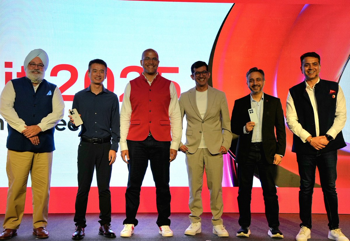 digidoty's tweet image. I’m here at Snapdragon Summit 2025 Witnessing tech giants share the stage together
Savi Soin, Robin Liu, Christopher Patrick, Nipun Marya, Anuj Sharma & Saurabh Arora. Truly a power packed moment in tech! 🔥 #SnapdragonSummit2025