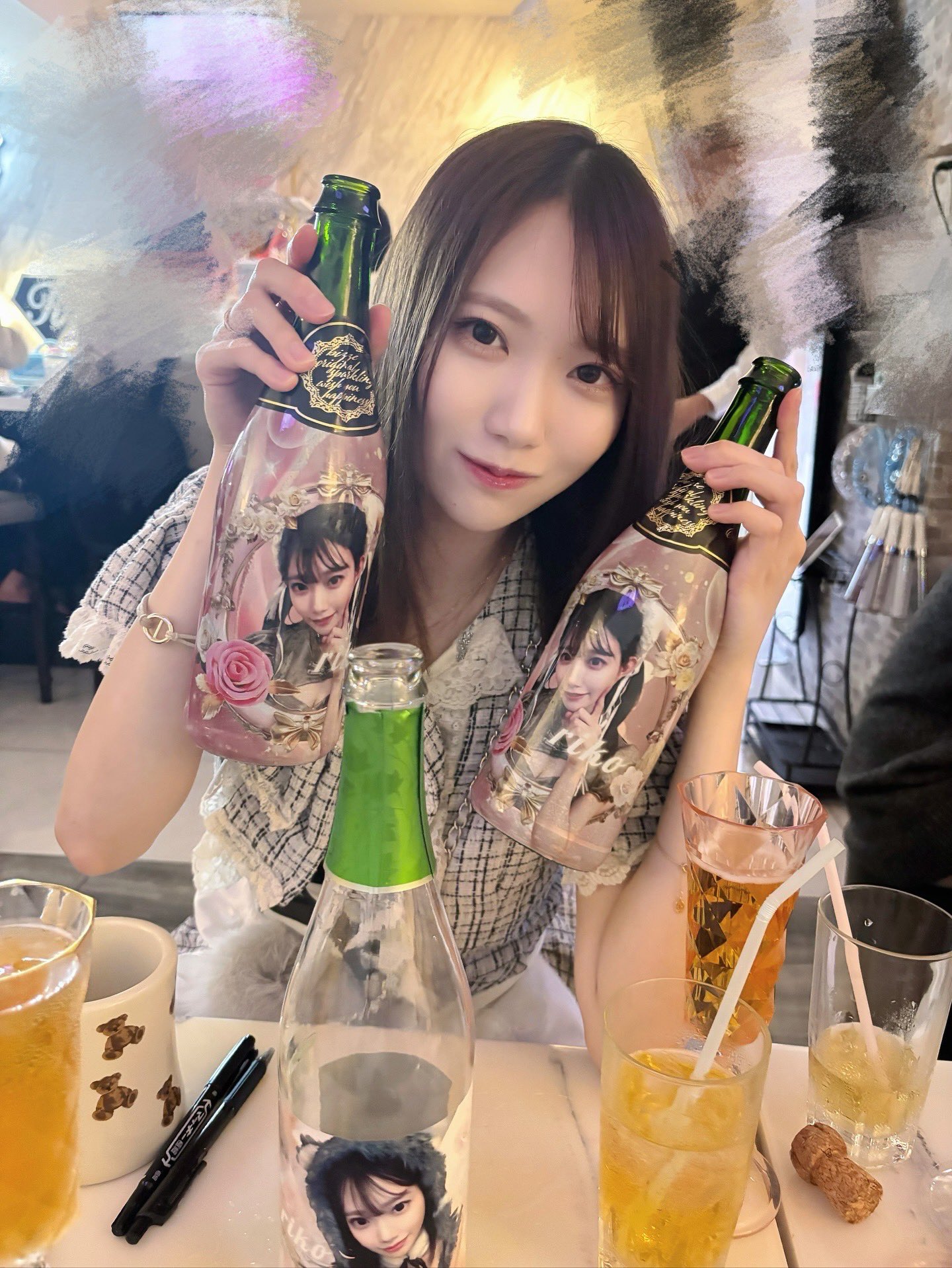Riko♥プロフあり　ページ 日常に溶け込む落ち着いた色合い。 大人女性の魅力をやわらかく
