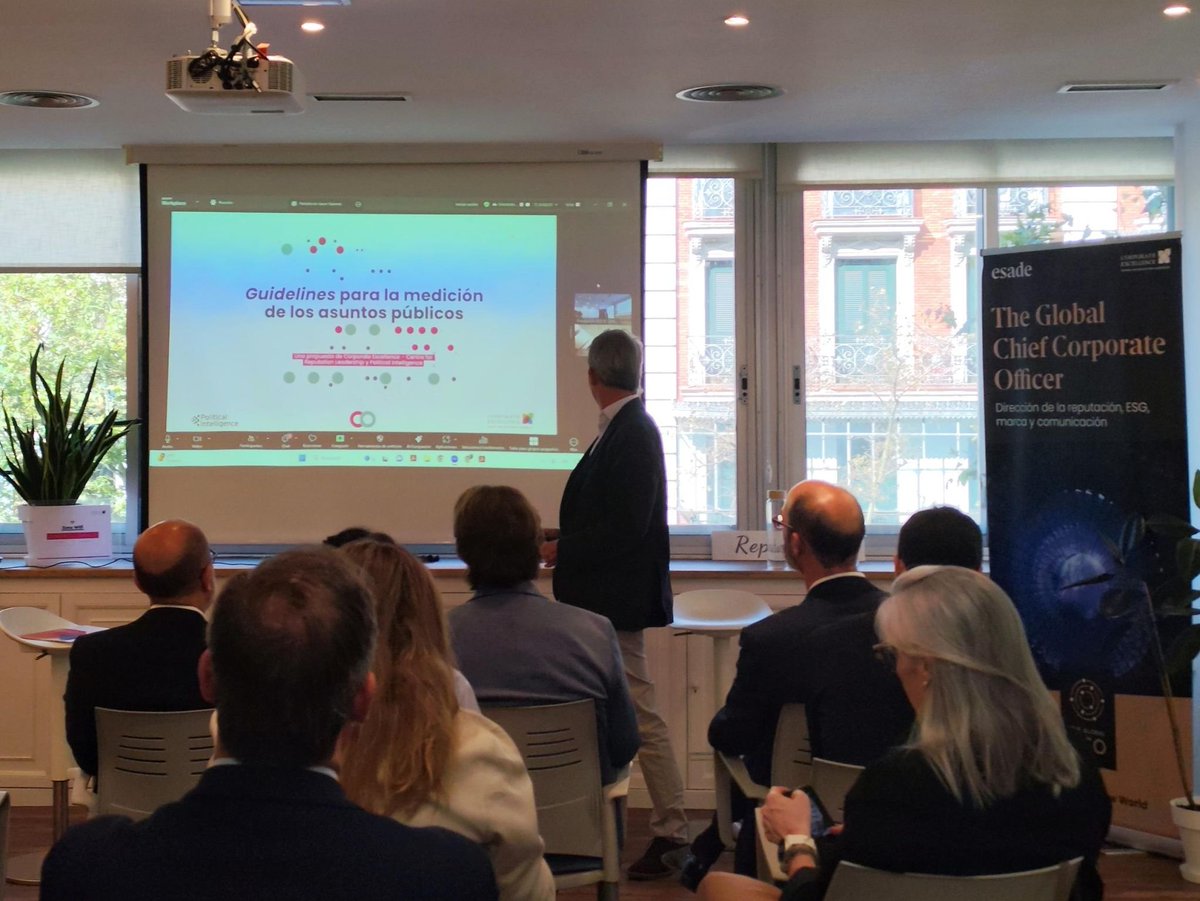 Political Intelligence España tweet media