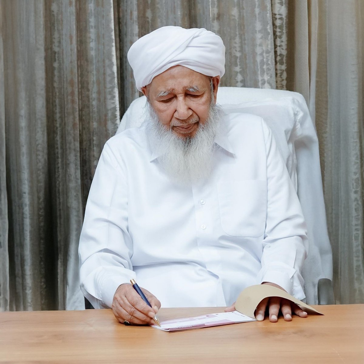 സുന്നീ പ്രസ്ഥാനത്തിന്റെ വളർച്ചയിൽ വലിയ പങ്കുവഹിച്ച മാധ്യമമാണ് സിറാജ് ദിനപത്രം (<a href="/SirajOnLive/">Siraj Daily</a>). പത്രത്തിന്റെ വാർഷിക ക്യാമ്പയിനിൽ ഒരു വർഷത്തെ വരിചേർന്ന് പങ്കാളിയായി. ക്യാമ്പയിൻ ഉജ്ജ്വല വിജയത്തിലേക്കെത്തിക്കാൻ എല്ലാവരും മുന്നിട്ടിറങ്ങണം. നാല് പതിറ്റാണ്ട് മുമ്പ് സിറാജ് ആരംഭിച്ചപ്പോൾ