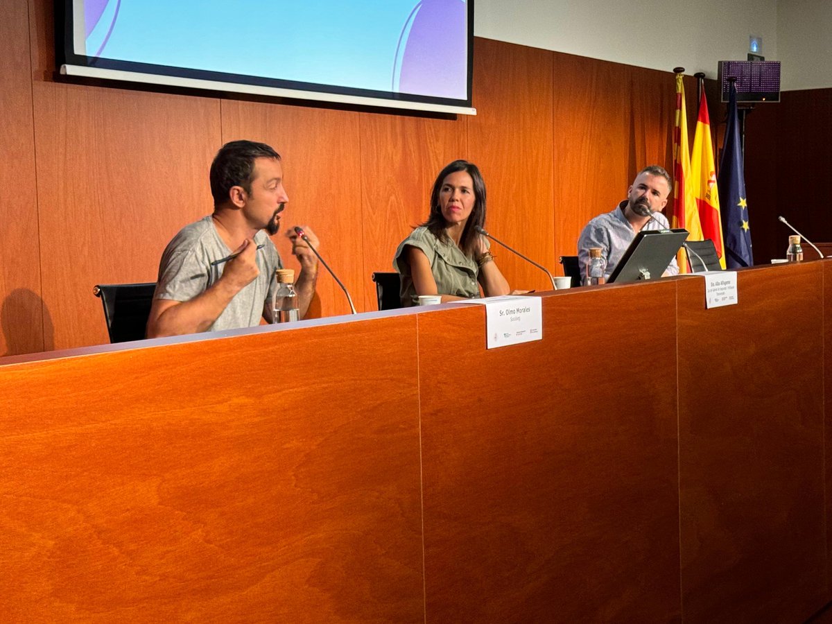 Olmo Morales, sociòleg: 

"Els homes no connectem amb el mal que generem i tendim a l'autojustificació. Cal treballar en un argumentari ètic que ens parli de fer renúncies. El benefici individual ja el portem incorporat"