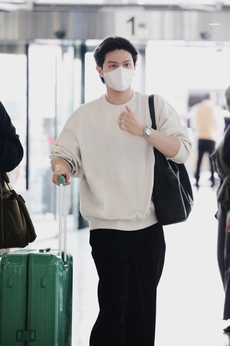 Snnoppppy's tweet photo. Last Stop - Manila
#LYKNTOURxMANILA #williamjkp https://t.co/r3CoeAa46X