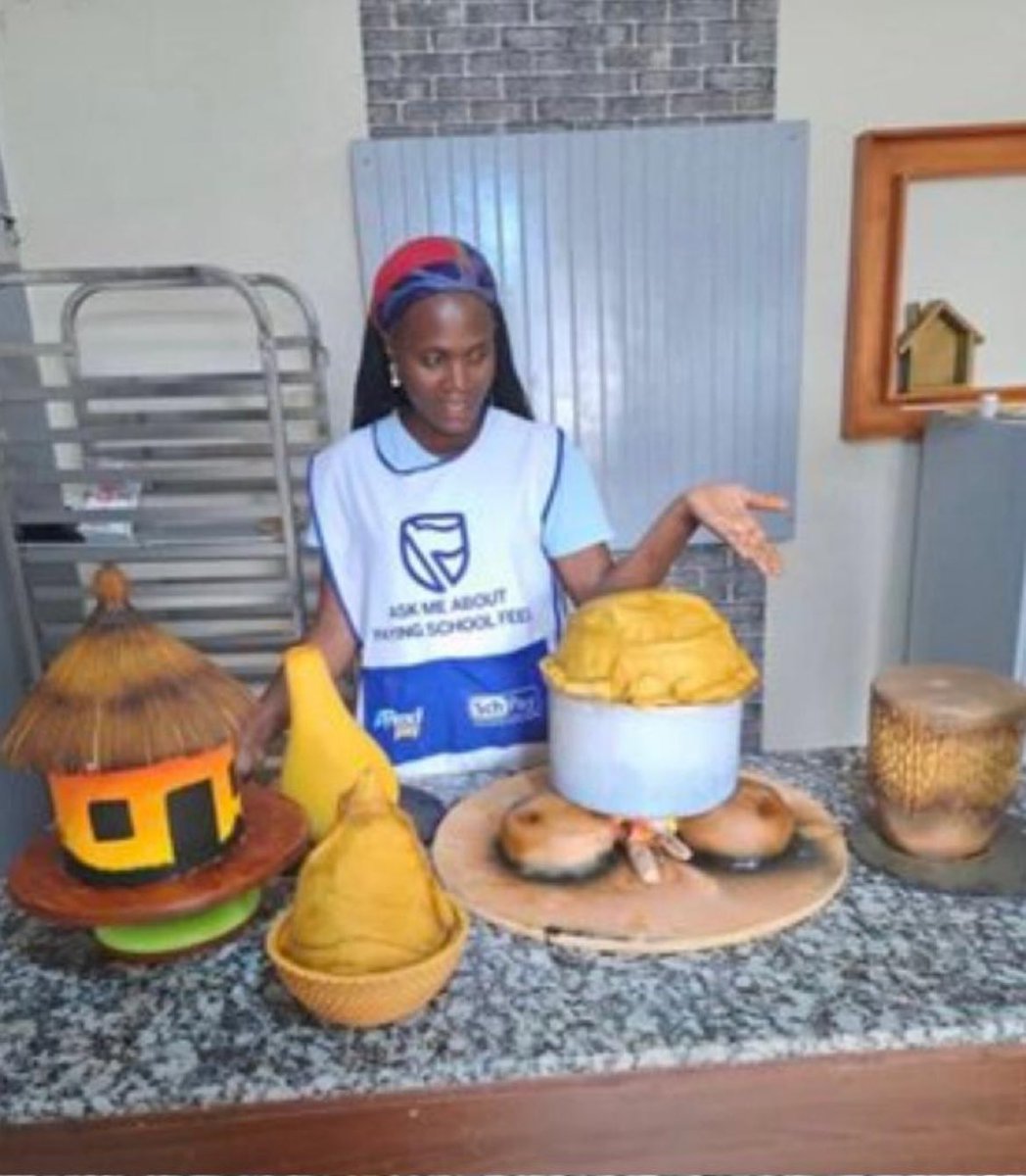 comfortakamumpa's tweet image. Cake artistry at its finest just imagine your design and we’ll make it a reality 
#ImaginationToReality #LilishCakes