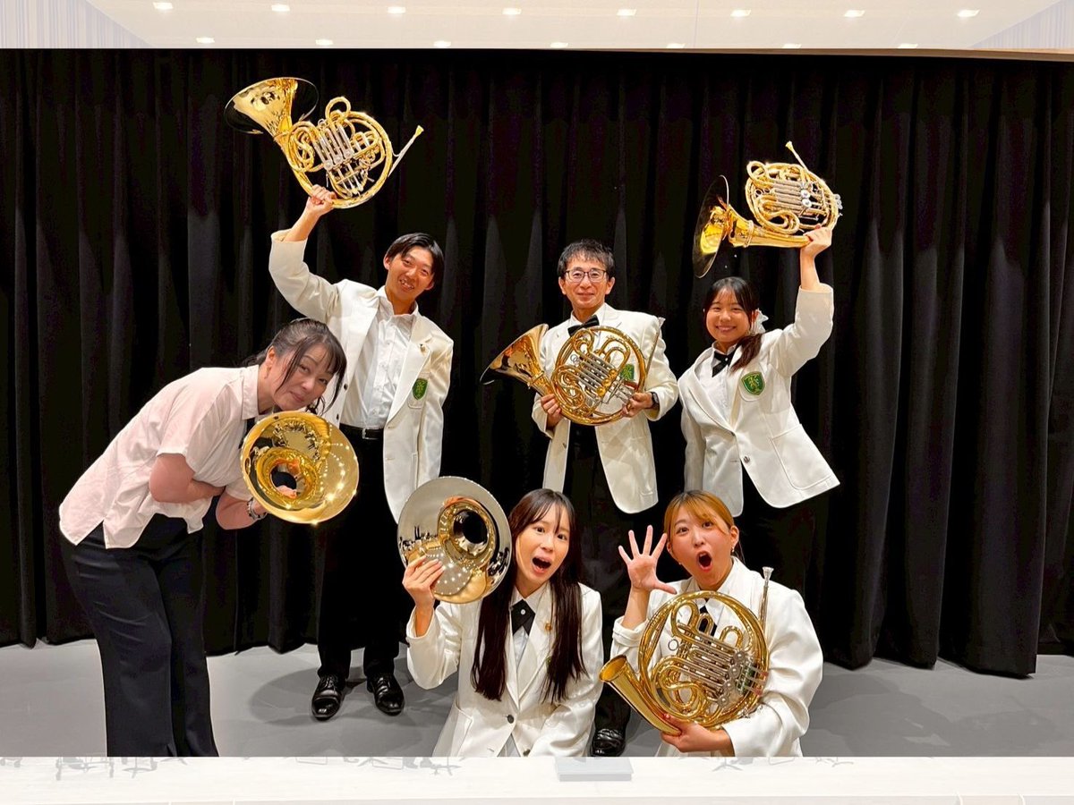 【ゴールドブラスコンサート’25】
9月23日(火・祝)に福岡市民ホール大ホールで行われました、ゴールドブラスコンサート’25に出演しました✨
聴きに来てくださった方々、ありがとうございました！
これからも全国大会・定期演奏会に向けてまだまだ練習に励みますので引き続き応援よろしくお願いします！