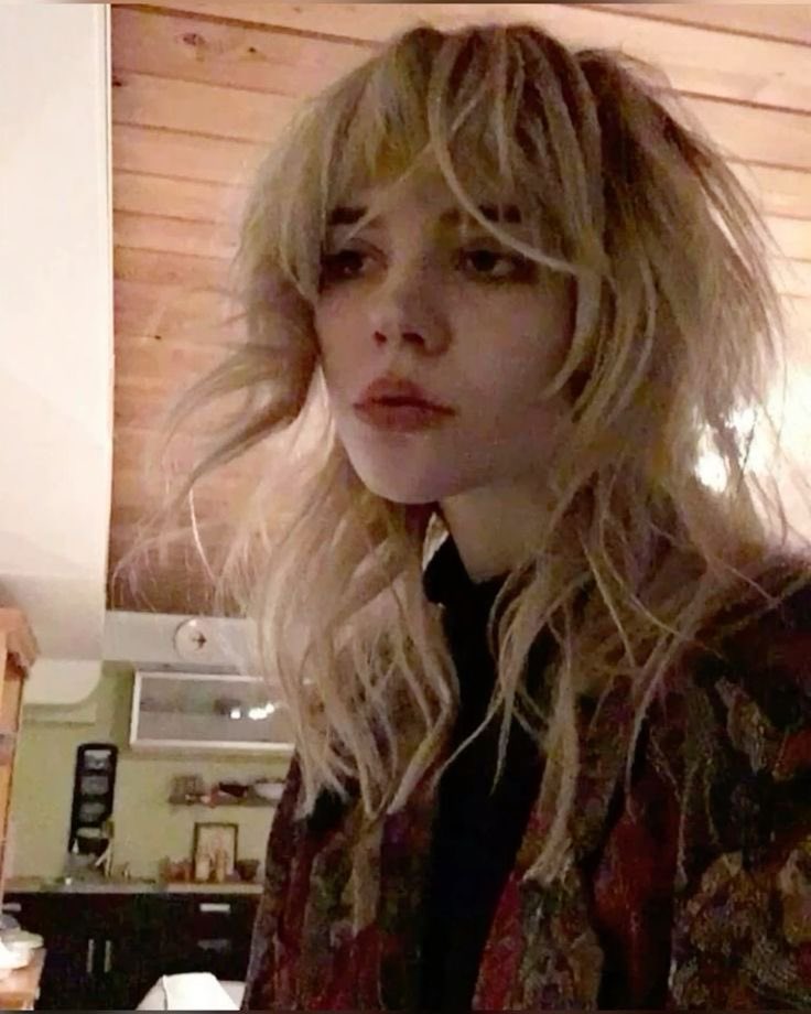 sophie thatcher files (@soapyfiles) on Twitter photo 