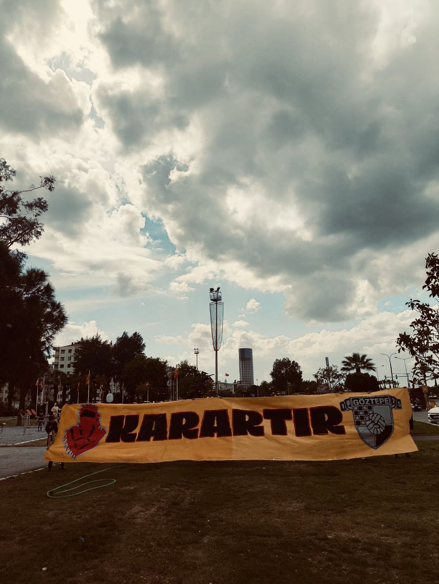 Bir Eylül sabahı doğduk (2.9)
Bir Eylül akşamı öldük (29.9)