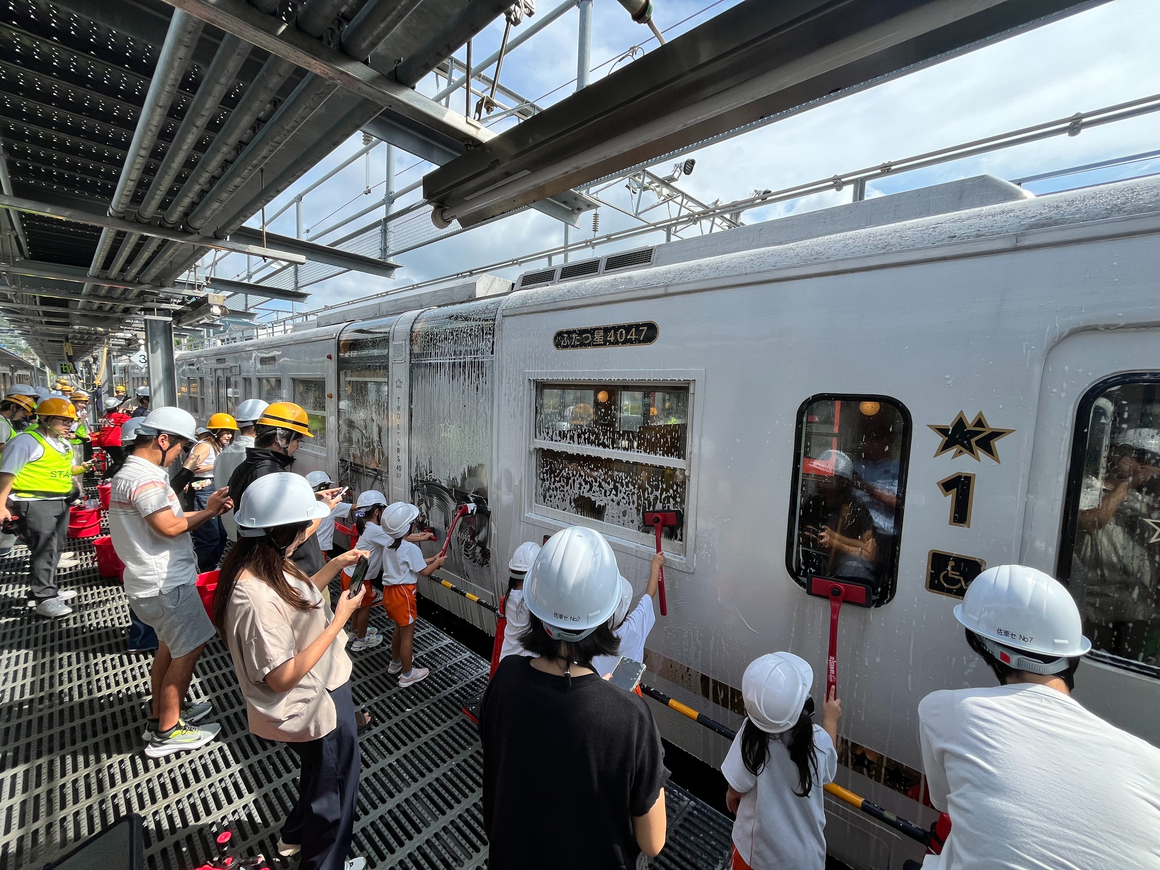 箱崎宮  放生会はじき　祝 2011年 九州新幹線前線開通 1日1本】高崎通過で大宮の次は○○!?異常に早いはくたか号