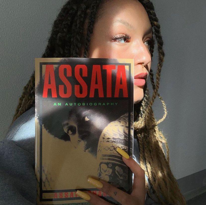 IamMzilikazi's tweet image. READERS’ CORNER: The people shall read and write more books, tell their stories and cultivate more knowledge #ReadWrite 30 part 3