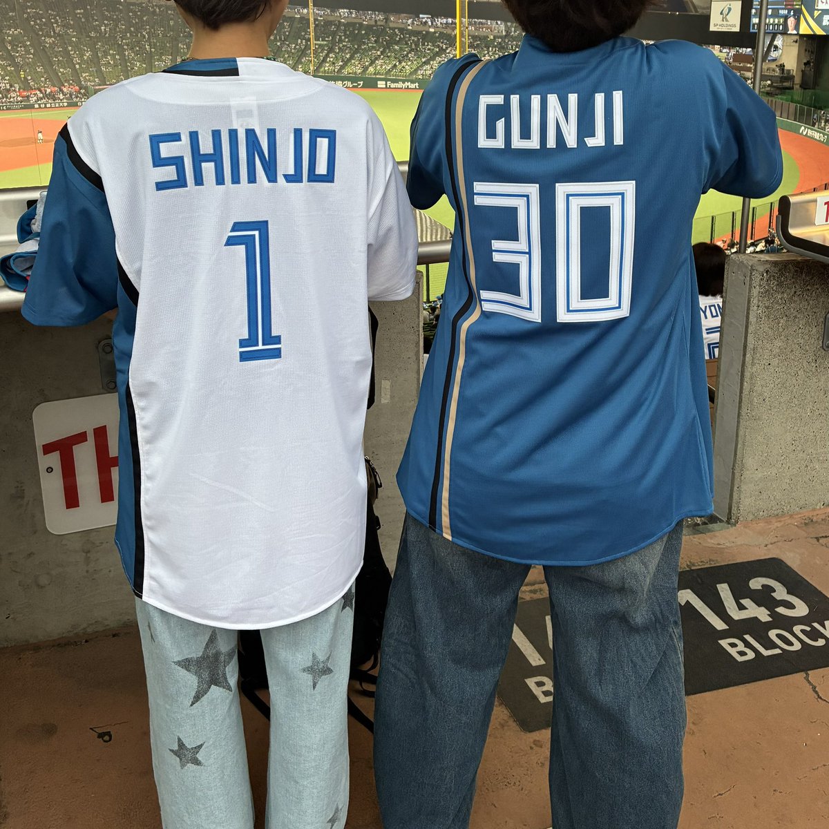 mizunobeniko's tweet image. ⚾️
西武VS日ハム　@ベルーナドーム
わーい！ハラハラしたけど勝ったー！

西武ファンのカメちゃんとも会えて嬉しかった💕

自力優勝は消滅してしまったけど
とにかく今日勝ってくれて良かったー
めっちゃパワー貰った
ありがとう✨

#日ハム　#ファイターズ　
#新庄監督　#日本ハムファイターズ