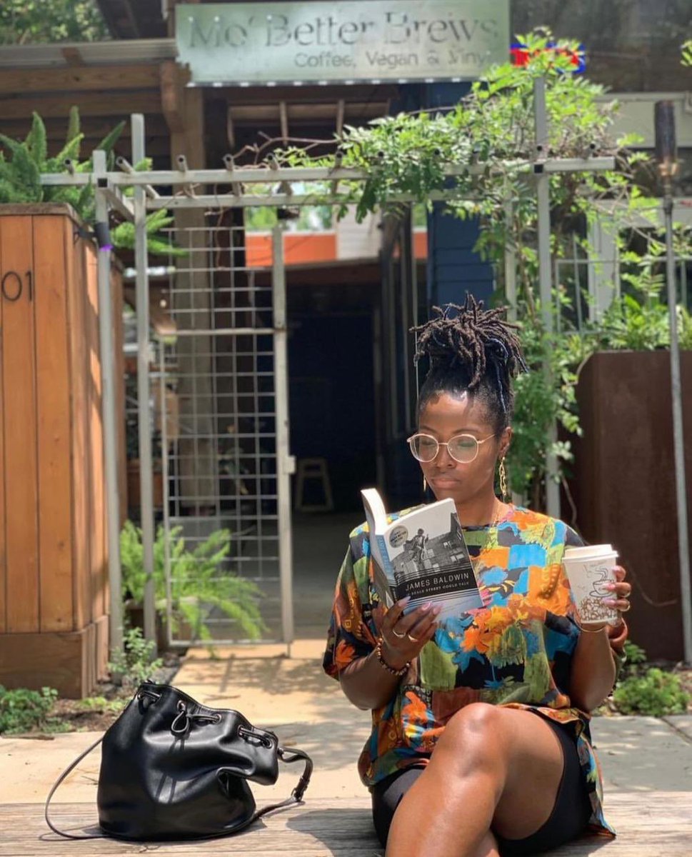 IamMzilikazi's tweet image. READERS’ CORNER: The people shall read and write more books, tell their stories and cultivate more knowledge #ReadWrite 26