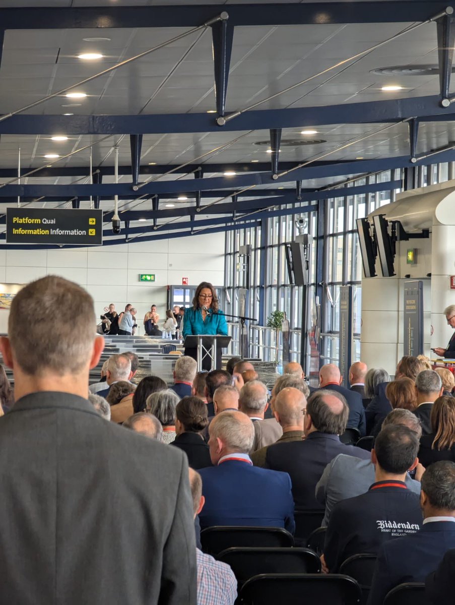 Kent_cc's tweet photo. 🎉 What a day for Kent!
Today’s international rail summit at Ashford & Ebbsfleet was a huge success — with leaders from the UK & France uniting behind one message:
Kent is ready to get back on the international rail map.
Read more: https://t.co/TeLwNXfQNL
#BringBackEuroRail https://t.co/NiLC1vlGAQ