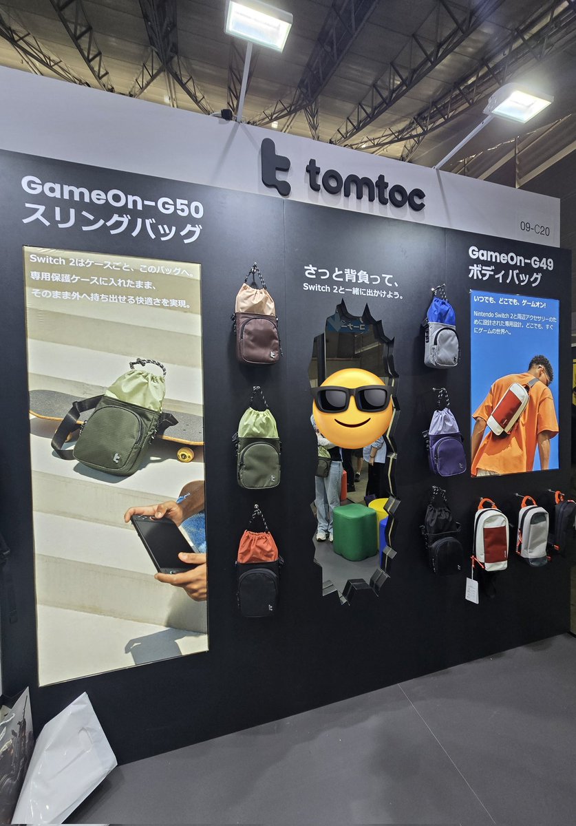 battle_raizer's tweet image. tomtoc様のブースへ行ってきました！アイスクリームをイメージしたケースがとてもオシャレ✨私もお気に入りで愛用しています😊新作のスリングバッグもとても使いやすそうでした！
ゲームの参加賞で可愛いマグネットをいただきました💕
#tomtoc #TGS #TGS2025 
#東京ゲームショウ2025