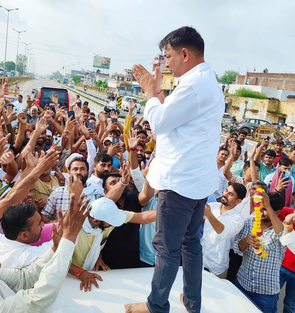 जब तक ज़िंदा हूँ बीजेपी में नहीं जाऊँगा - <a href="/NareshMeena__/">Naresh Meena</a>