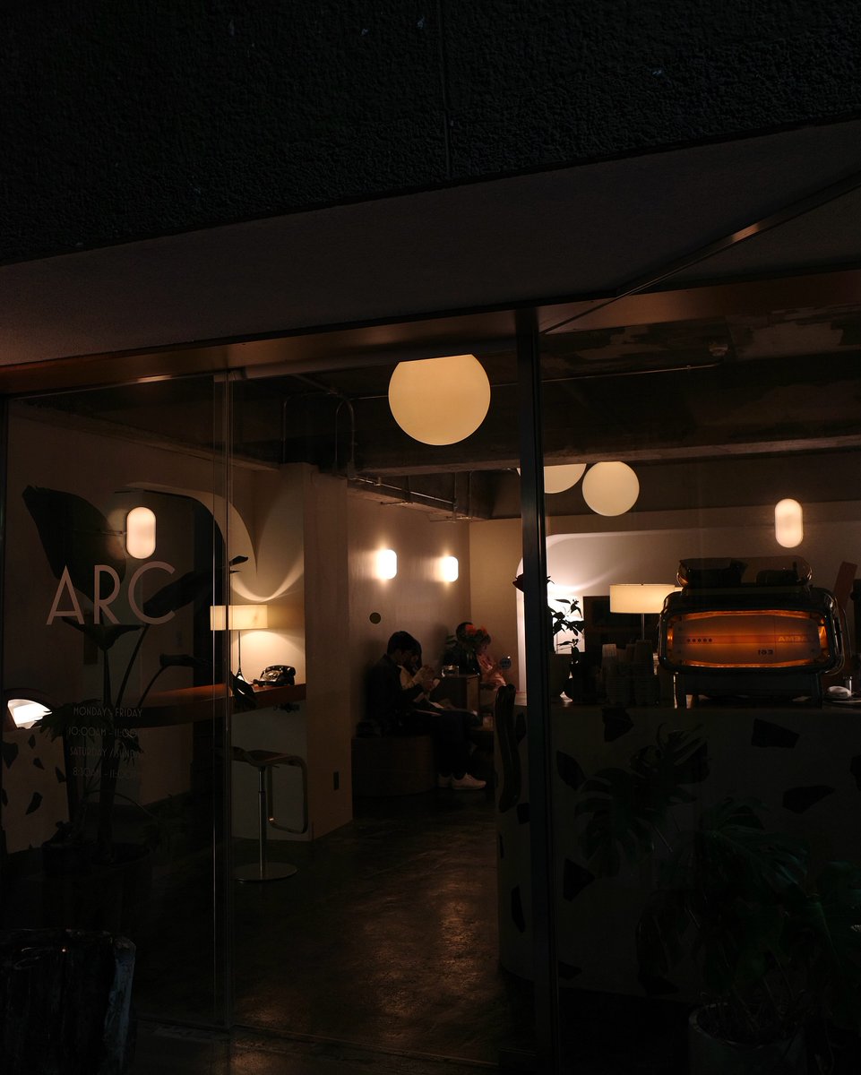 23時まで営業している夜カフェ🌙☕️🤎

今度は夜カフェ巡り始めようって👦🏻と話してる
