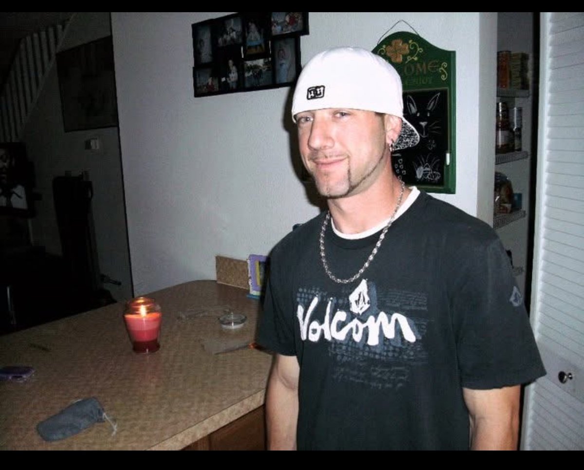 DrexInFX's tweet image. Haha. My goofy ass 15 years ago 😆