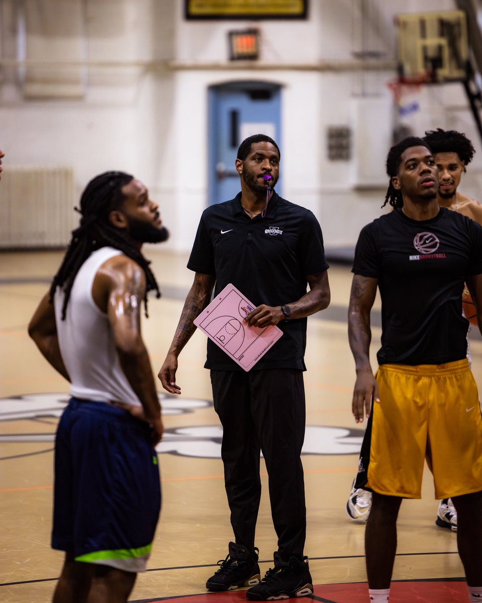 CheyneyHoops's tweet image. A lil bit of hard work never hurt nobody.

Especially when you’re #cheyneymade 🐺