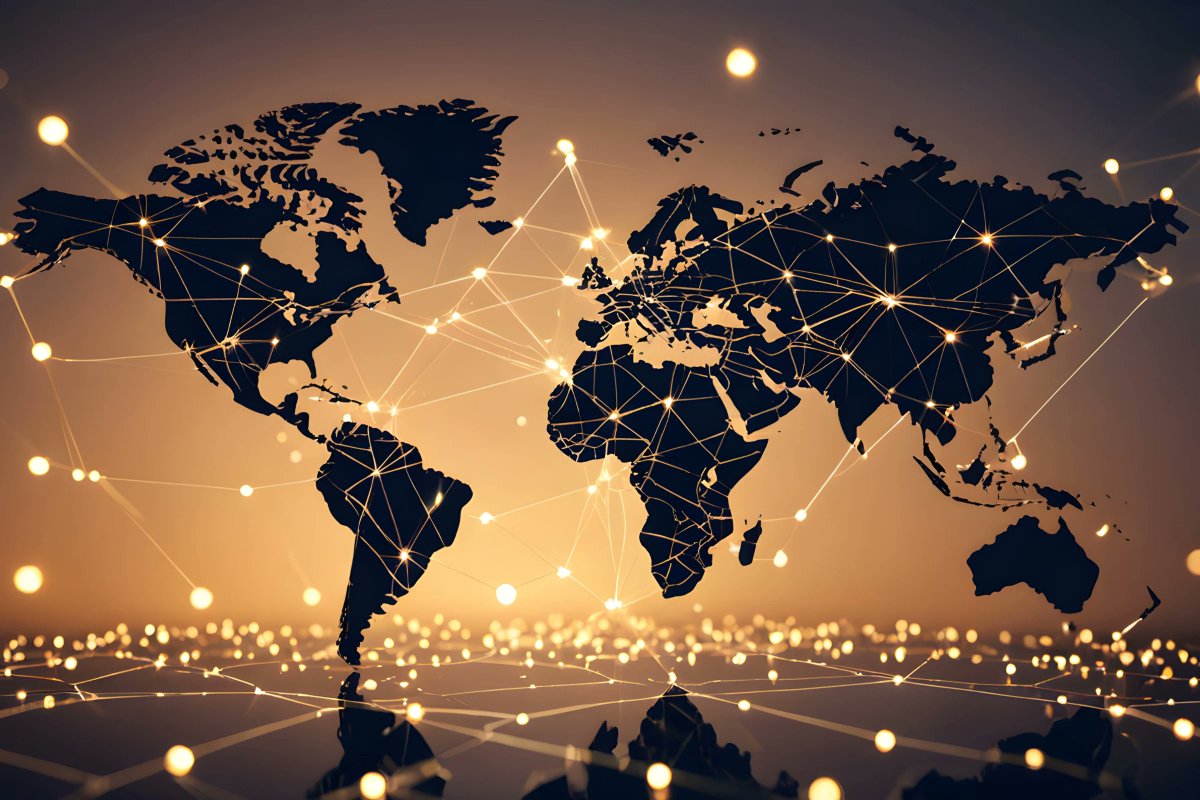 csmart's tweet image. "If rising U.S.-China tensions seem concentrated around Taiwan, tariffs and technology, it’s only because you’re not focused on the brewing geopolitical battle to reshape how money and financial assets flow through the global economy."
My contribution to @cfcstmoritz on the…