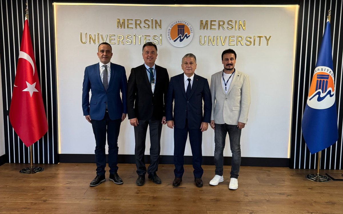 SBD Başkanı Prof. Dr. Fikret Soyer; Mersin Üniversitesi'ni ziyaret ederek, Rektör Prof. Dr. Erol Yaşar ile SBD tarafından düzenlenen ve desteklenen bilim kongrelerine ilişkin görüş alışverişinde bulunmuştur.
SBD olarak desteklerinden dolayı değerli hocalarımıza teşekkür ederiz.