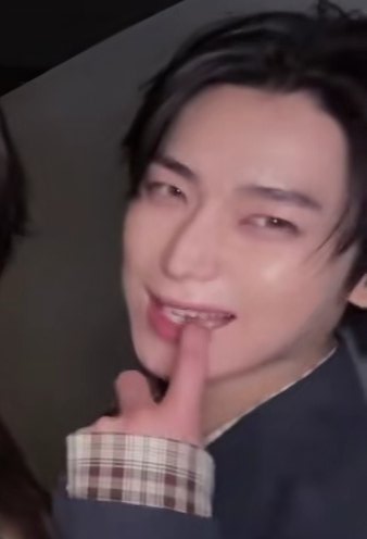 the sunoo kuromi and baddie pose will always be so iconic to me