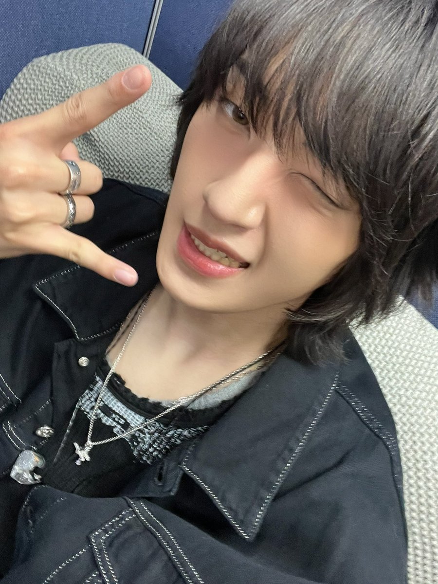AxMxP_official tweet media