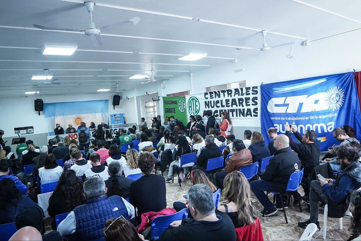 ⚡🇦🇷Estoy presente en el 2° Cabildo Abierto por la Soberanía Energética organizado por las dos CTA en #Zárate.

Junto a <a href="/CachorroGodoy/">Hugo Cachorro Godoy</a>
<a href="/HugoYasky/">Hugo Yasky</a>
<a href="/aguspropatoarg/">Agustina Propato</a> <a href="/RobiBaradel/">Roberto Baradel</a> Gastón Ghioni <a href="/sindicatolyfza1/">luz y fuerza zarate</a> rechazamos la entrega de las centrales nucleares.

#SobereníaEnergética