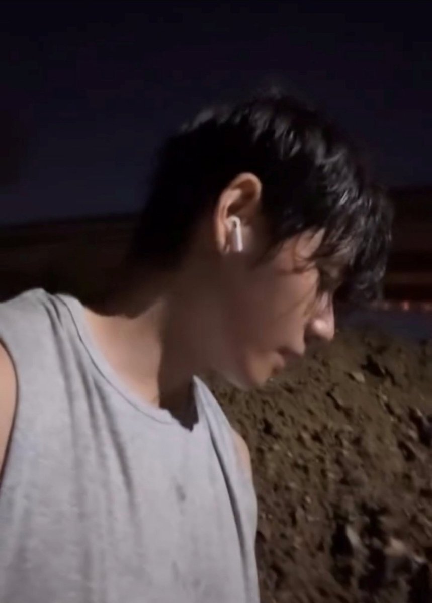 Kkorepo's tweet image. 「#BTS」#V、「ARMYランニングクルー」の条件は追い越し禁止と知ってるふり禁止 
🔗korepo.com/archives/15924…