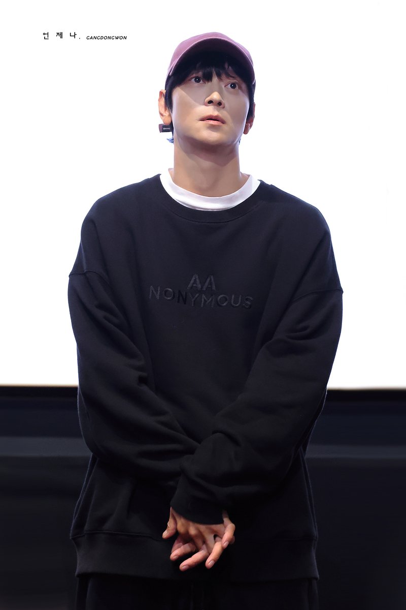 won810118's tweet photo. 250919 북극성 무대인사
부산영상위원회 상영회

#강동원 #GangDongWon #姜棟元 #カンドンウォン
#북극성 #Tempest https://t.co/5s6Pk0zcbO