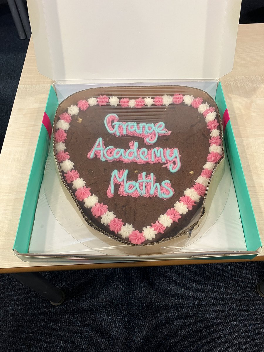 aap03102's tweet image. The Maths staff room is always happiest when there is a guest on the milk rota…and we have @MathCPDLibrary to thank for our delicious cookies this week! ❤️
