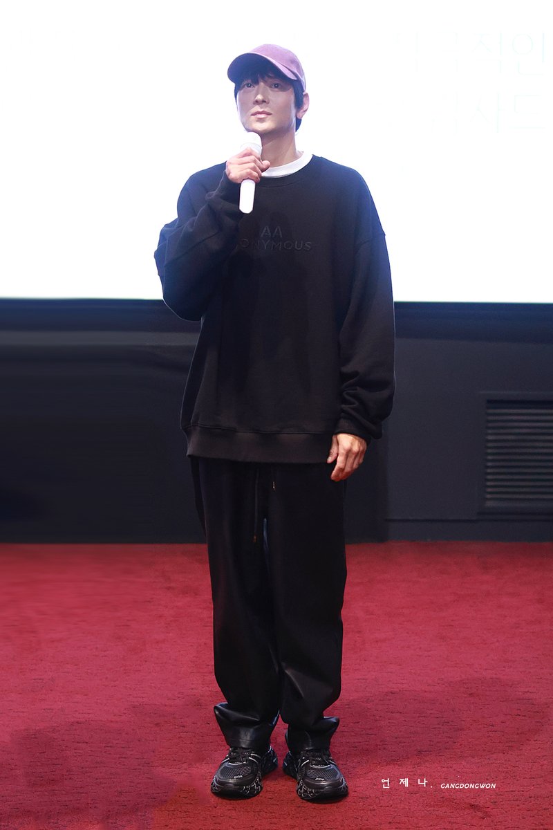 250919 북극성 무대인사
부산영상위원회 상영회

#강동원 #GangDongWon #姜棟元 #カンドンウォン
#북극성 #Tempest