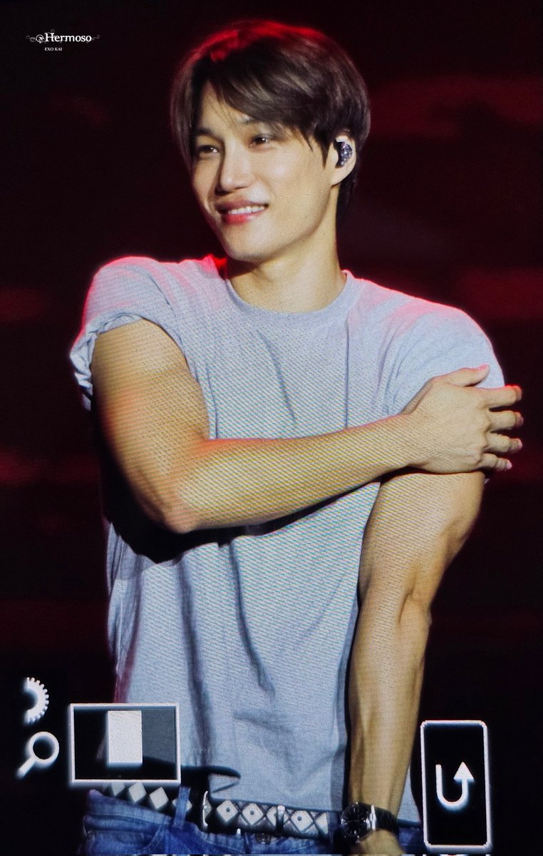 250926 KAION ENCORE 첫콘 사운드체크

청초한 종인이🫶🏻

#KAI #카이 #엑소카이 #종인 
#KAI_KAION_ENCORE_DAY1
#다시만난_카이온_앙코르