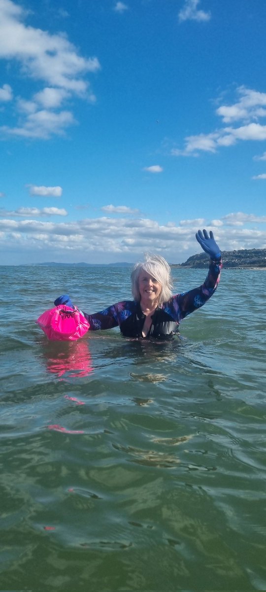 Samanthawinnet1's tweet image. Fel bod yn Ibiza pnawn ma yn #colwynbay 🤣😂  @AtBarristers @OnlyNorthWales @NWalesSocial @Ruth_ITV #weatherwisdom #Spetember #seaswimming #seaside #HealthTips #healthylifestyle @jjjj86 #bluetitscoldswimmers
