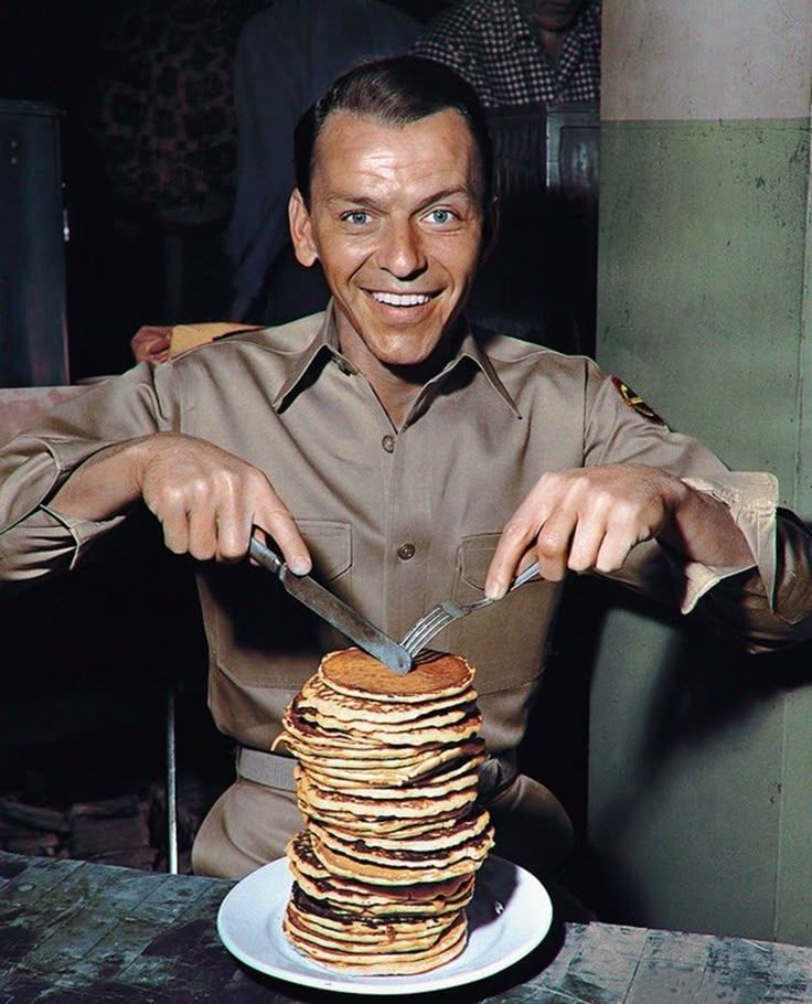 CitizenScreen's tweet image. Happy #NationalPancakeDay