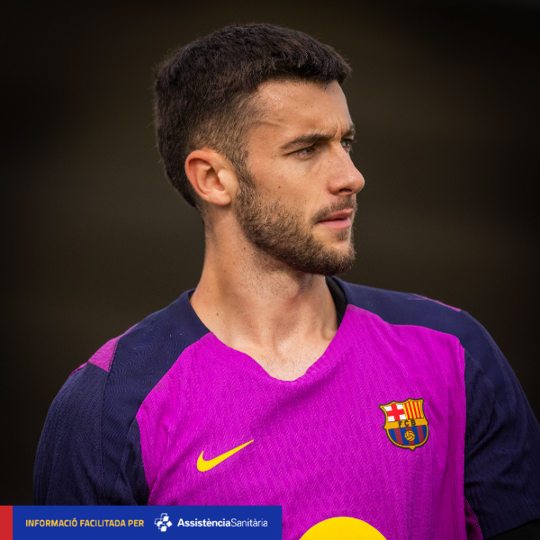 FCBarcelona_cat's tweet photo. 𝗖𝗢𝗠𝗨𝗡𝗜𝗖𝗔𝗧 𝗠𝗘̀𝗗𝗜𝗖 

El jugador 𝗝𝗼𝗮𝗻 𝗚𝗮𝗿𝗰𝗶𝗮 pateix una ruptura del menisc intern del genoll esquerre. Demà se sotmetrà a una intervenció per practicar-li una artroscòpia a càrrec del Dr. Joan Carles Monllau. El temps aproximat de baixa és de 4 a 6 setmanes, en funció de la seva evolució.