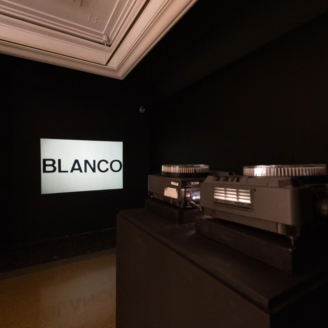 💥 ¡Nos despedimos de la exposición de Nacho Criado!

Si todavía no has visto 'Blanco', aprovecha el último fin de semana para conocer esta interesante muestra de fotografía en el marco del Festival <a href="/photoespana/">PHotoESPAÑA</a>.

⌚️ Horario: 11>14h / 17>21h
🔗 acortar.link/kZSMGX