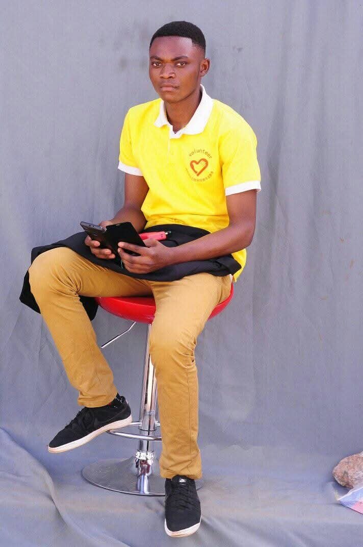 Bernard_matunaZ's tweet image. La transition incroyable 
J&apos;ai grandi en âme et conscience.
Prêt pour servir dignement la République démocratique du Congo 🇨🇩.

#Serment #fidélité #loyauté  #patrie

2022                 &amp;amp;              2025