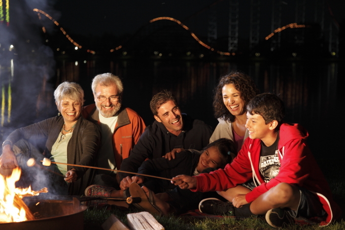 🌙 Escape the everyday and unwind under the stars. Whether you choose a rustic cabin or set up camp, Six Flags Darien Lake Campground offers the perfect mix of comfort and nature. 🌲🔥

Reserve your getaway 👉 bit.ly/2XTjj3h