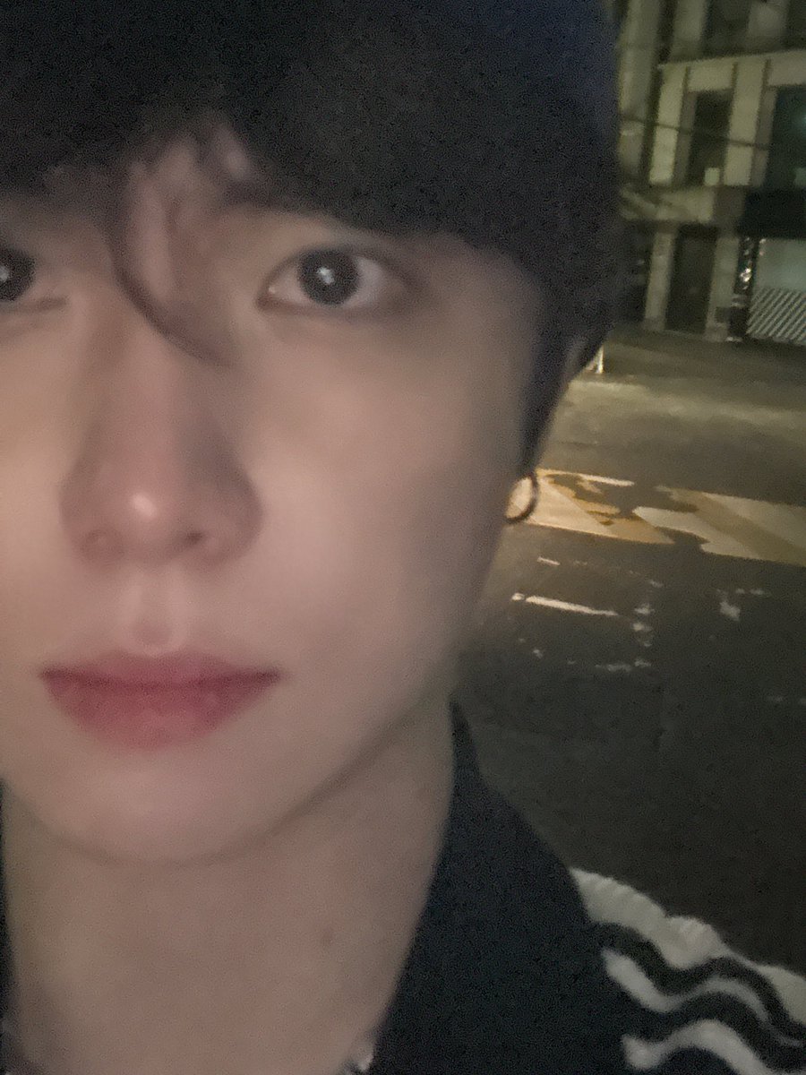 WEi__Member's tweet photo. [#동한] 오랜만에 🤳 https://t.co/WT4fXsbd6f