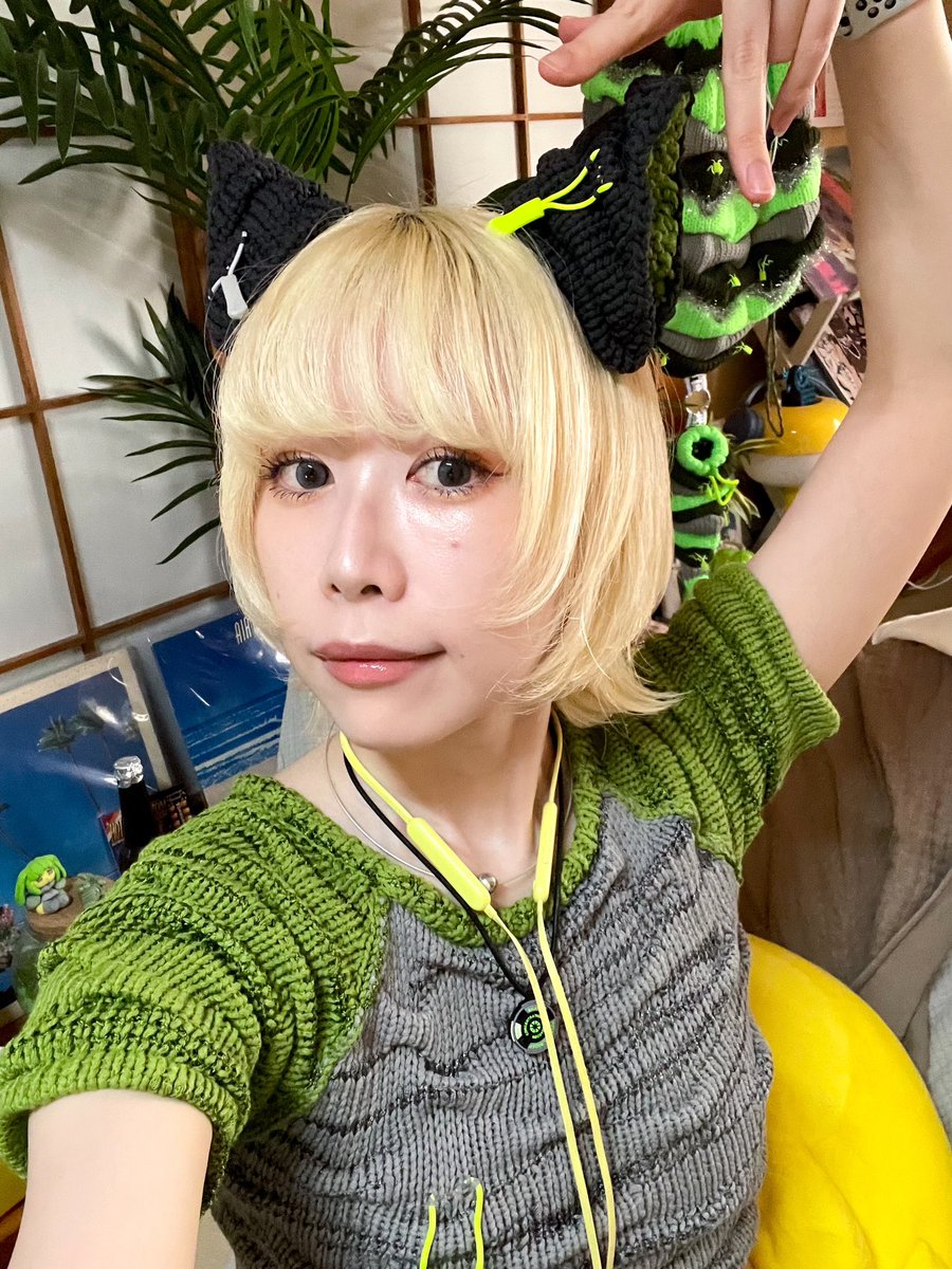 ニットネコ耳ピンご購入の方へ…

今回ギリの製作だったため仕上げのお洗濯が出来ず、少し大きめ&amp;緩めの仕上がりになっております。

お洗濯して頂けるとキュッと固めになって
より使いやすくなると思います🐱

もちろんそのまま使って頂いても問題はありません🙌