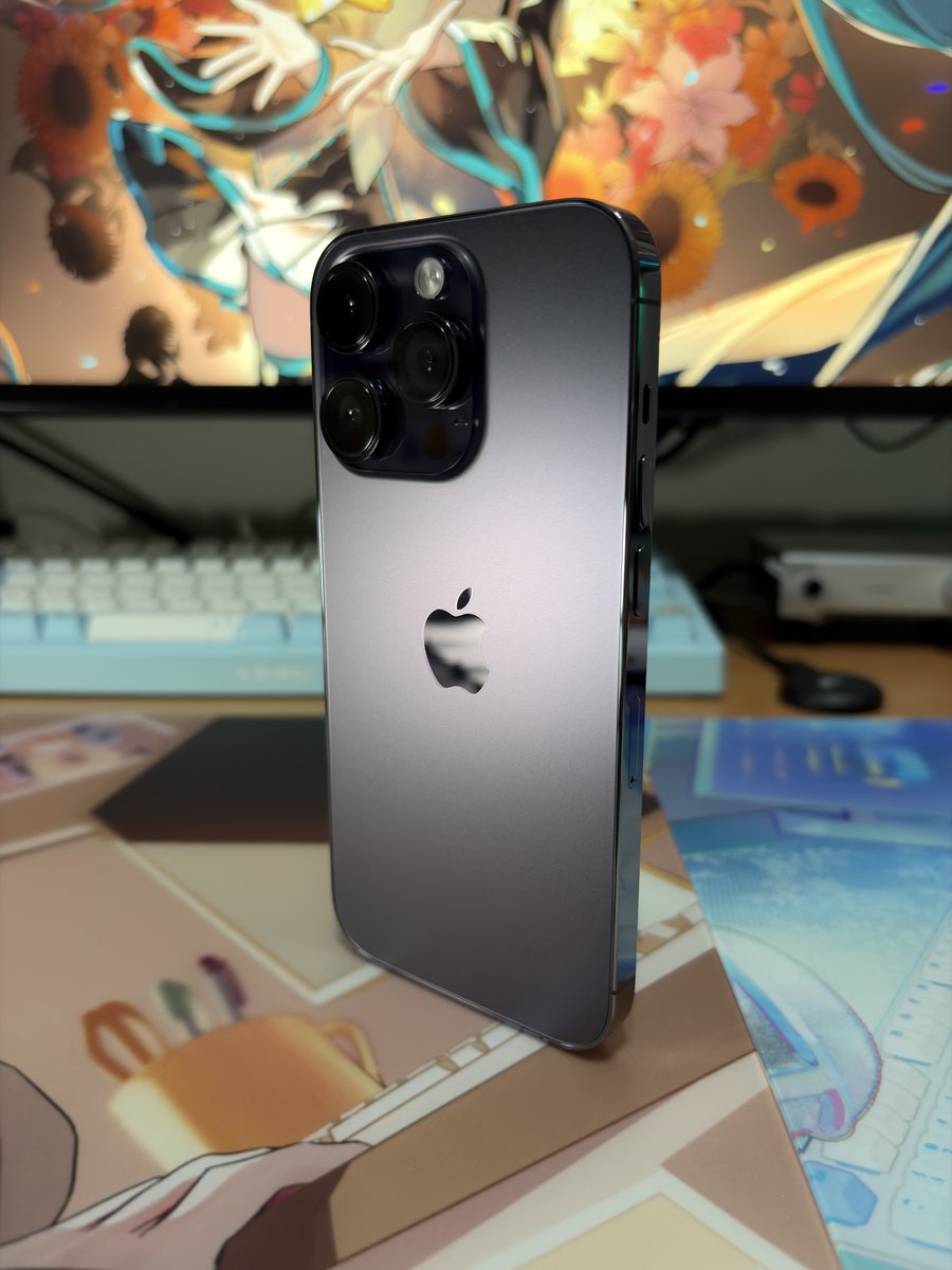 alan6716's tweet photo. 新世代來臨，舊的 14pro 放到現在還是很美呢。 https://t.co/tFc4utTSOx