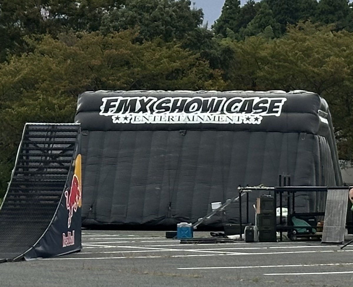 riseandride123's tweet image. 明日のHirono Styleにむけての準備dayでした‼️ぜったい楽しいからみんな遊びにきて🙌✨
私たちはキッズ電動バイク体験を開催させていただきます😃

#FMX
#FMXSHOWCASE
 #FukushimaHirono 
#広野町
#ヨツバモト
#ヨツバキッズ
#キッズ電動バイク
#torrot
#ライズアンドライド