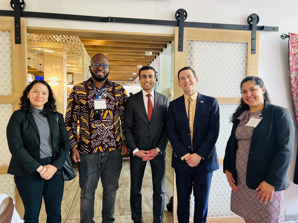 Honoured to be part of the #IVLP by <a href="/StateIVLP/">IVLP</a> &amp; <a href="/USEmbassyGhana/">U.S. Embassy Ghana</a> 🇺🇸🇬🇭

Week 1 has already sparked deep convos on freedom vs. responsibility online, youth advocacy, &amp; how digital innovation shapes civic life.

Grateful for the love &amp; support. 
Meda mo ase 🙏🏽❤️ 
#NewMediaVoices