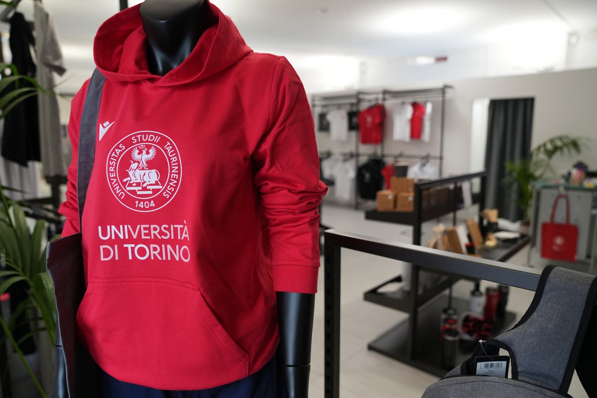 CUS Torino (@custorino) on Twitter photo Inaugurato UNITO STORE: GIORGIO CHIELLINI ospite d’eccezione. Il nuovo punto vendita della linea ufficiale di merchandising dell’Università di Torino apre nel centro città!
COMUNICATO COMPLETO: custorino.it/comunicati-sta…
<a href="/unito/">Università di Torino</a>
<a href="/twitorino/">Città di Torino</a> <a href="/chiellini/">Giorgio Chiellini</a> Inaugurato UNITO STORE: GIORGIO CHIELLINI ospite d’eccezione. Il nuovo punto vendita della linea ufficiale di merchandising dell’Università di Torino apre nel centro città!
COMUNICATO COMPLETO: custorino.it/comunicati-sta…
<a href="/unito/">Università di Torino</a>
<a href="/twitorino/">Città di Torino</a> <a href="/chiellini/">Giorgio Chiellini</a>