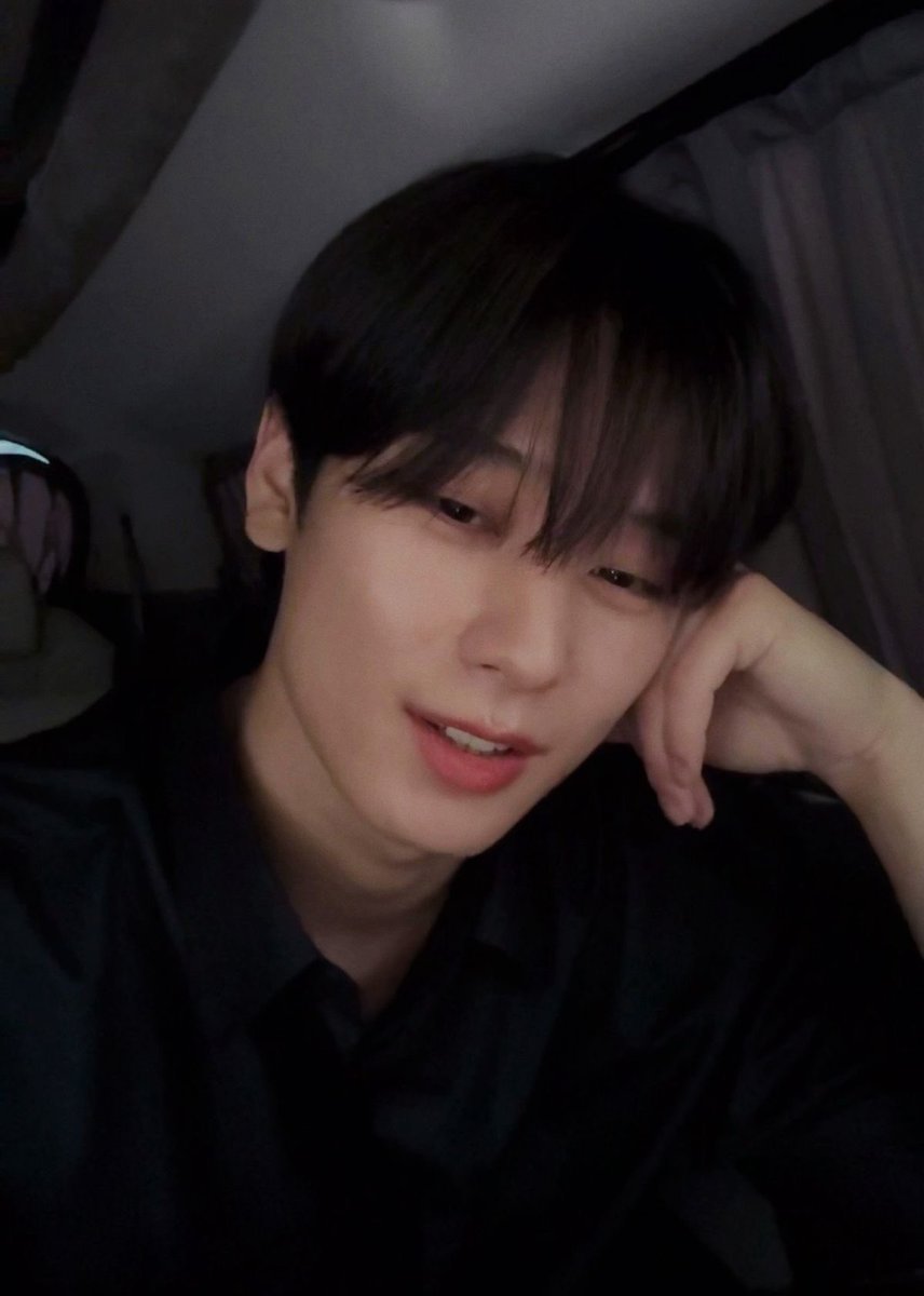 𝘕𝘢𝘯𝘢𝘥 tweet media