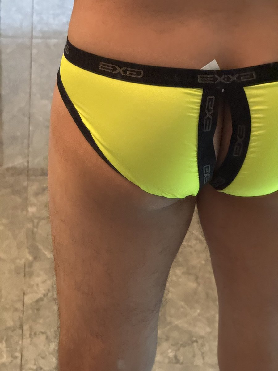 debuluoyi095 tweet media